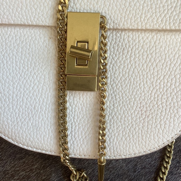 Beautiful Heavy Brass Hardware and Cream Colored Handbag - Picture 7 of 7